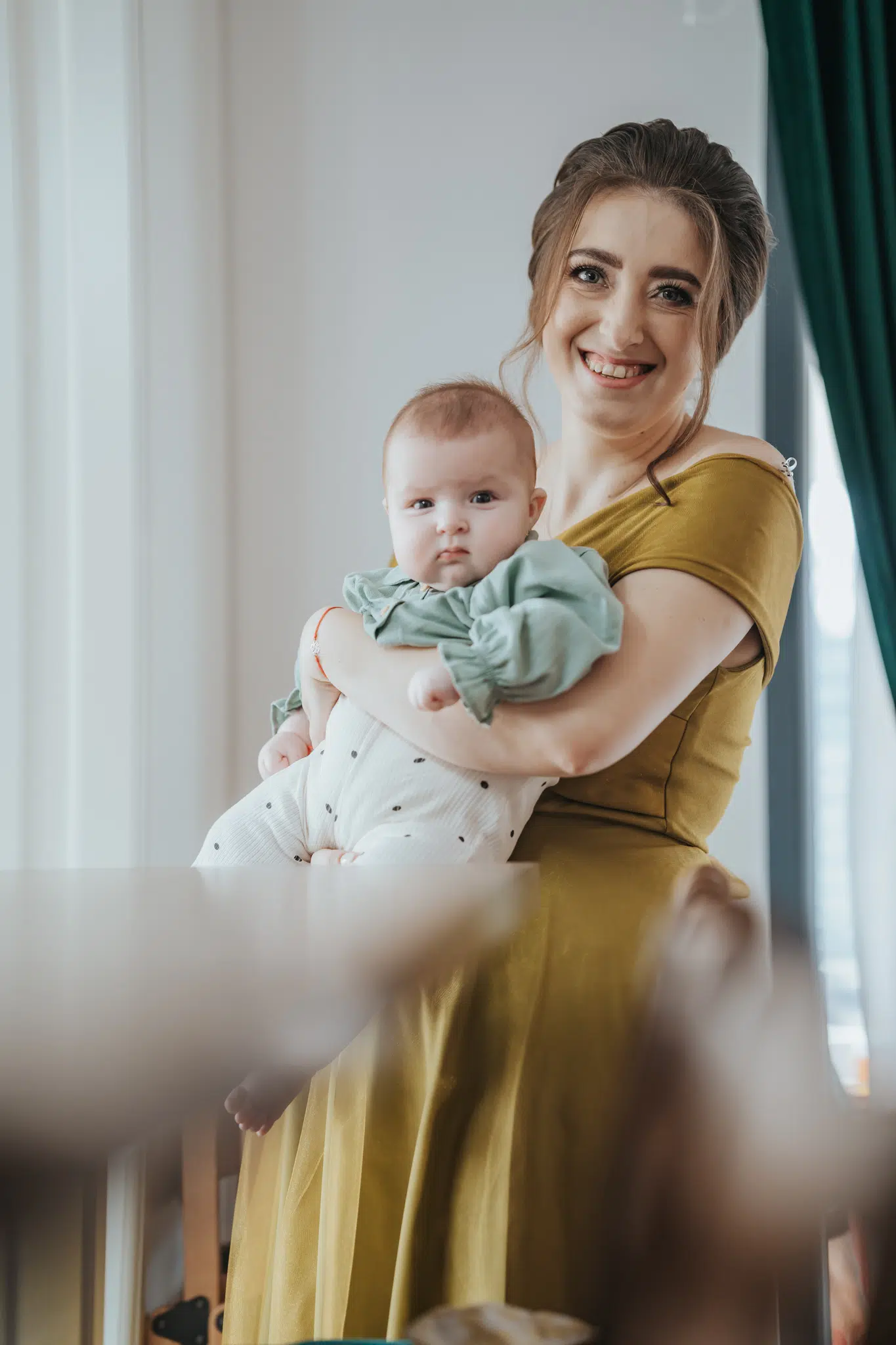 Olivia Ioana – imbratisari pline de har, fotografia 11